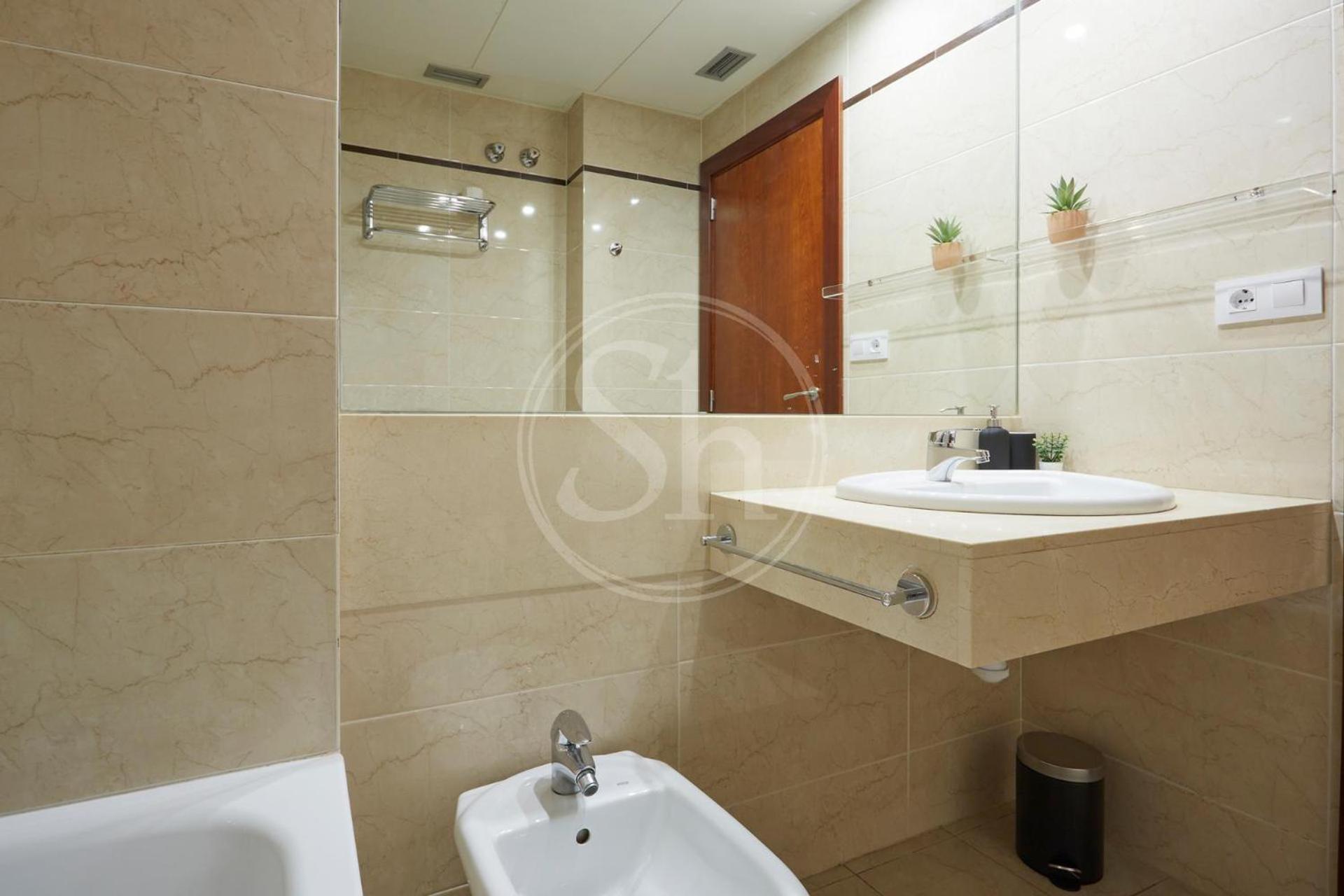 Bonito Apartamento Con Terraza * Barcelona