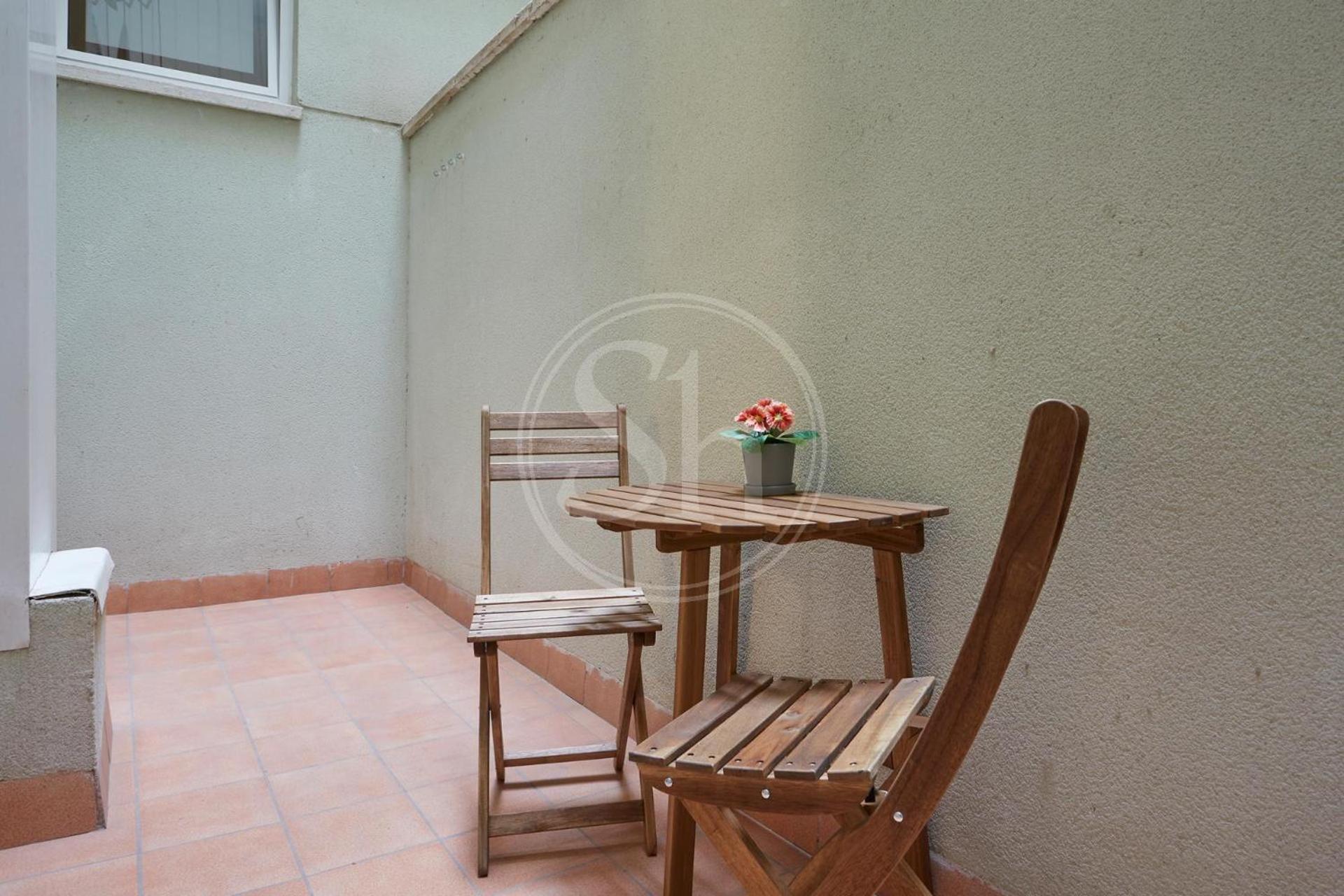 Bonito Apartamento Con Terraza